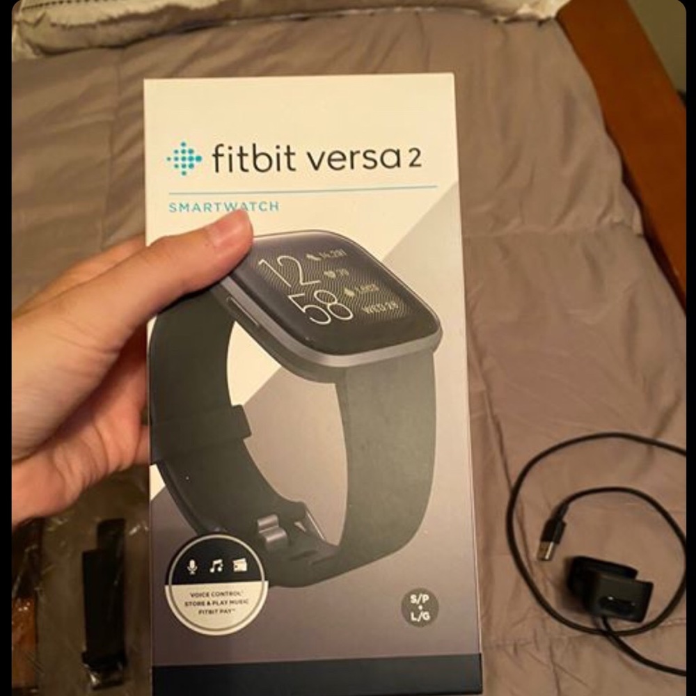 Like new! Fitbit Versa 2